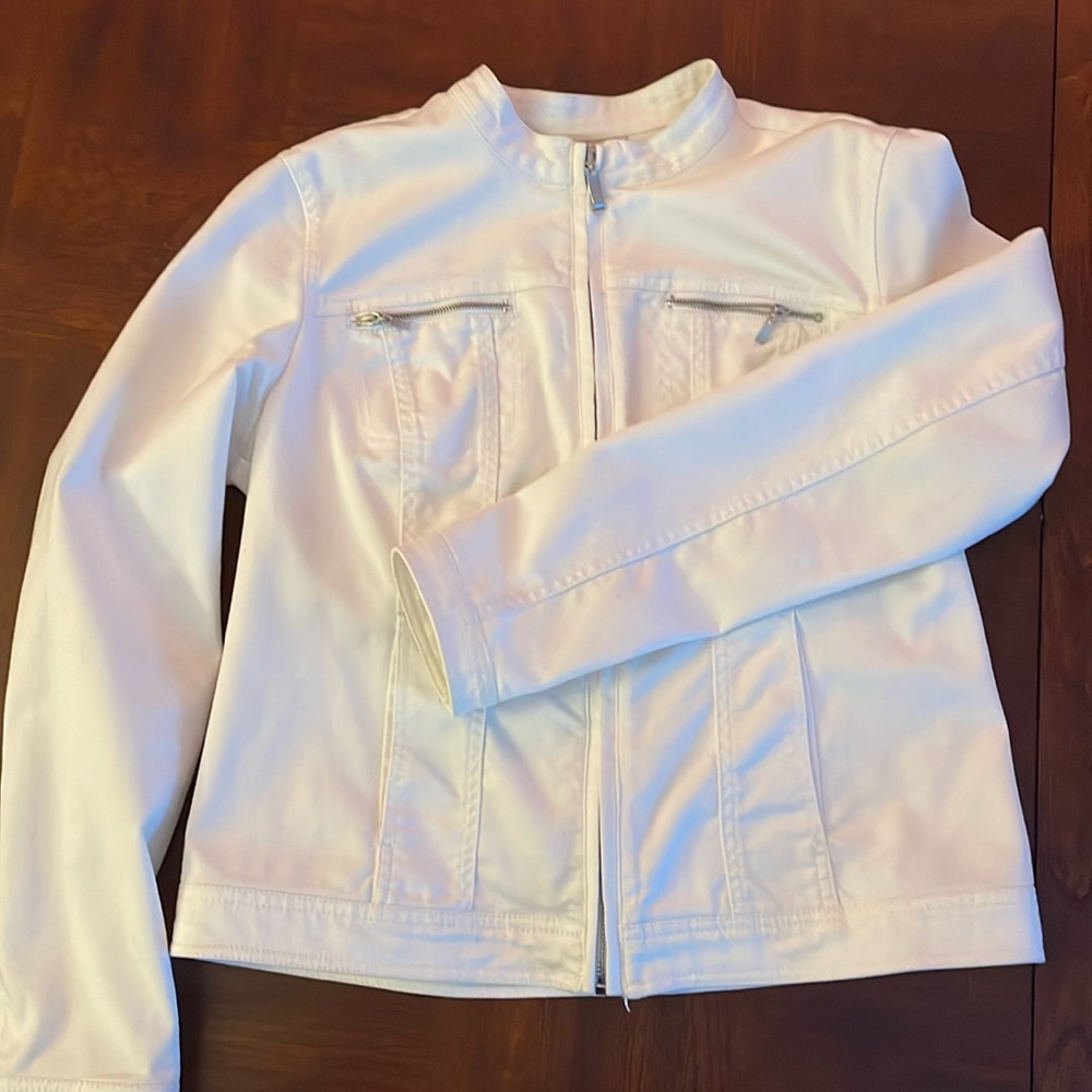 White Jean Jacket style Sz Small